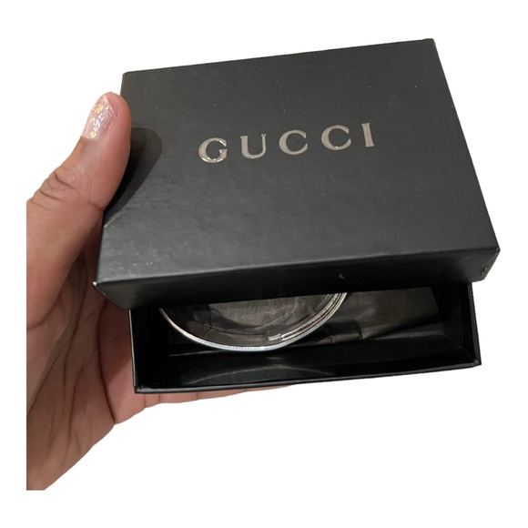 #132 GUCCI Bracelet - Picture 1 of 4